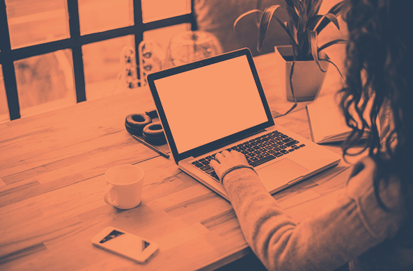 Esta estrategia ayudó al Blog de HubSpot a romper una meseta de tráfico de un año de duración
 – Veeme Media Marketing