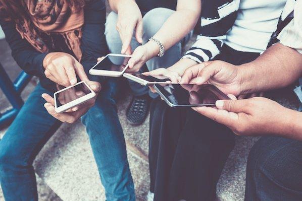 ¿Qué es un Finsta? Explicamos esta confusa tendencia de Instagram
 – Veeme Media Marketing